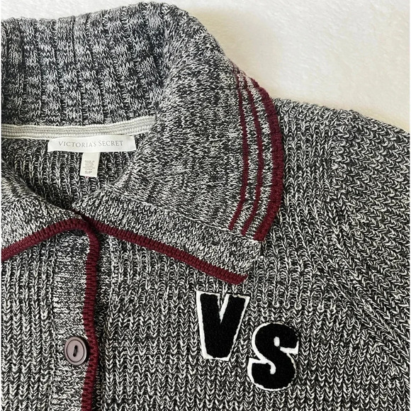 Victoria’s Secret Gray Maroon Patch Varsity Cardigan Sz Small Like New Academia - Picture 10 of 13
